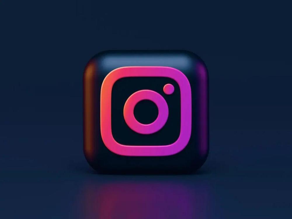 应用 | Instagram 推出 AI 工具，可根据提示编辑视频中的外观和背景 · 原文图片 1