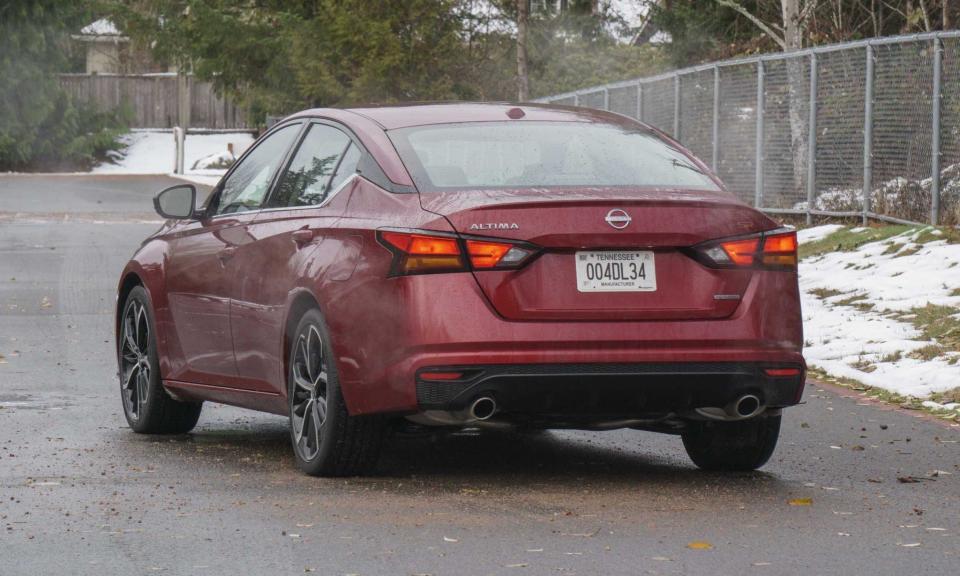 细节更加运动,新款美版日产天籁实车图发布_腾讯新闻