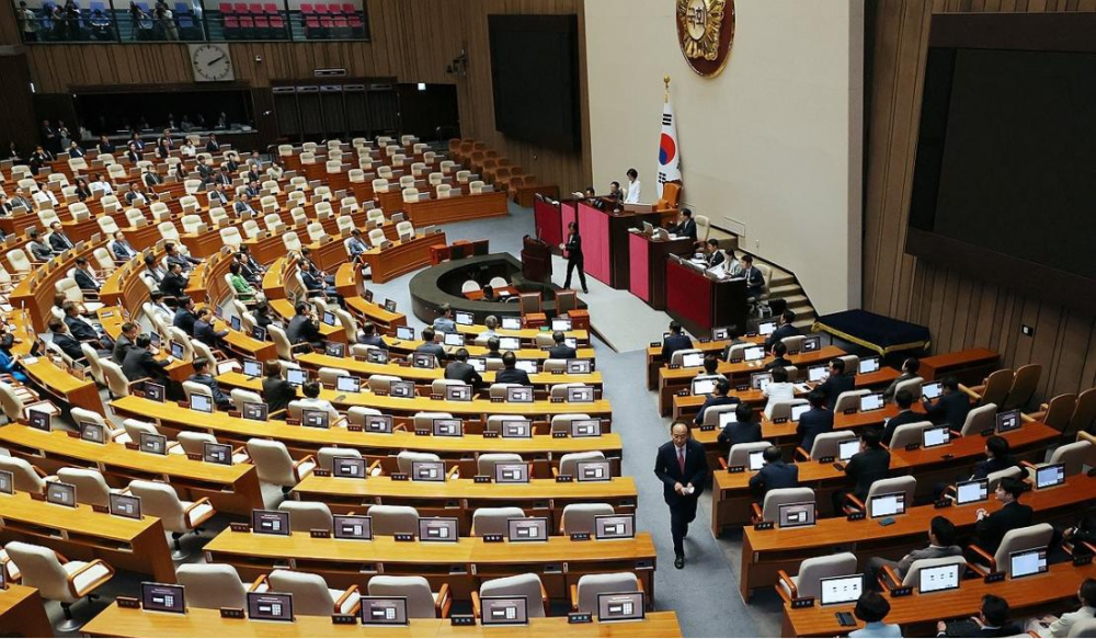 韩媒:韩国国会召开新一届全体会议,执政党缺席