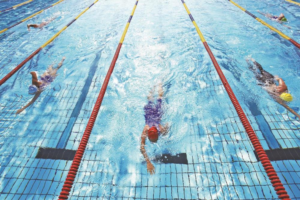 要求过半中学生能游百米广东授牌164所游泳推广学校