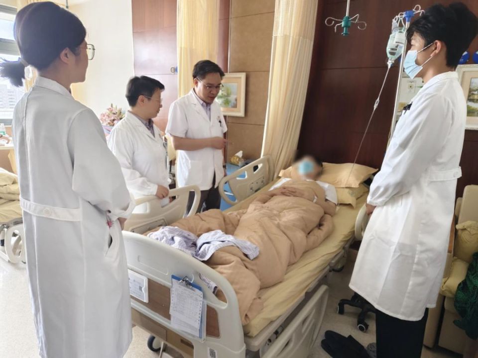 "患者与家属需要这样的好医生……"