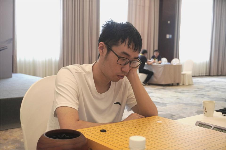 韩一洲vs范廷钰杨鼎新谢科谢科vs杨鼎新丁浩童梦成童梦成vs丁浩王星昊