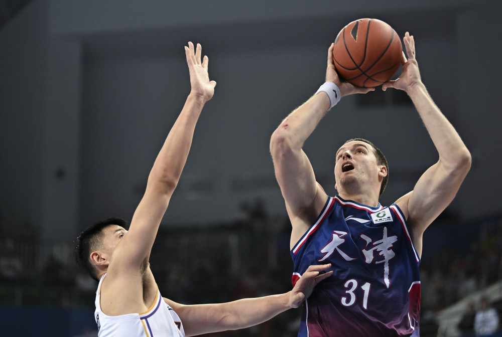 篮球cba常规赛天津先行者不敌北京控股