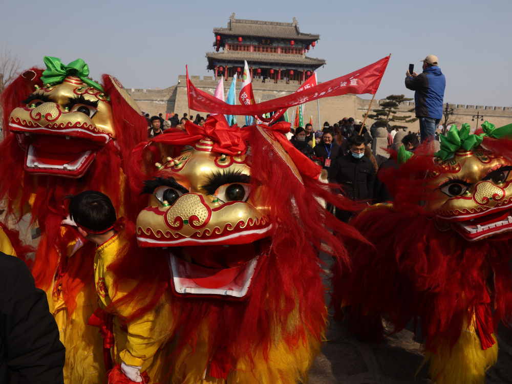 浚县古庙会民俗盛宴激情上演,社火艺人众生相令人难忘_腾讯新闻