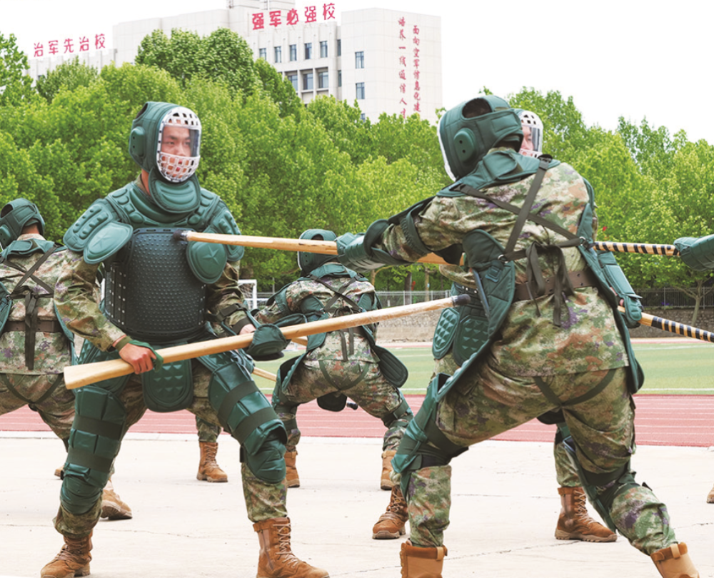 杨晶  摄东风战队,我准备好了■重庆交通职业学院定向培养军士
