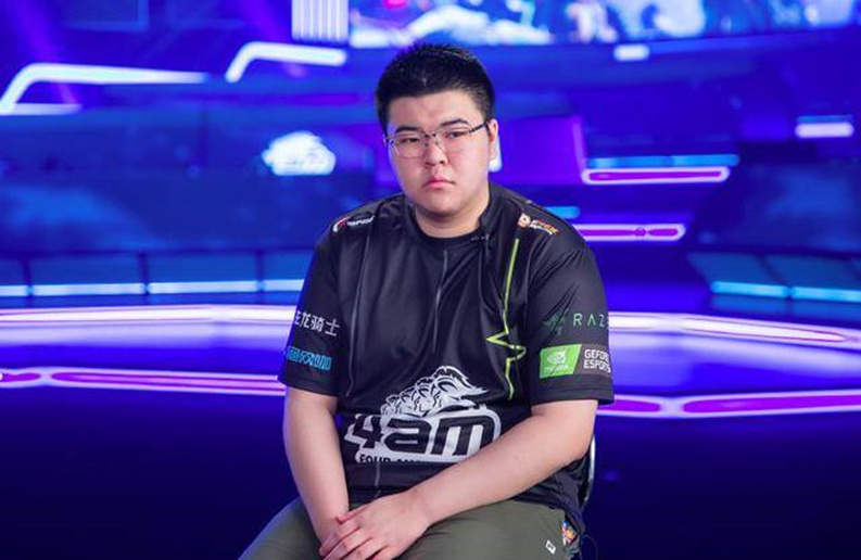 csgo大主播玩无畏契约,打钻石局都费劲!