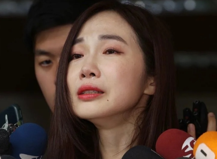 民众党发言人无预警请辞被揣测因党内内斗受委屈 柯文哲回应_腾讯新闻