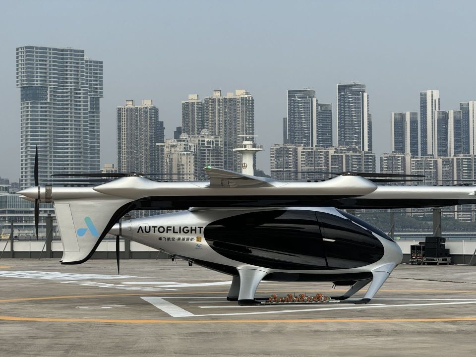 电动垂直起降航空器evtol跨城跨湾航线首飞_腾讯新闻