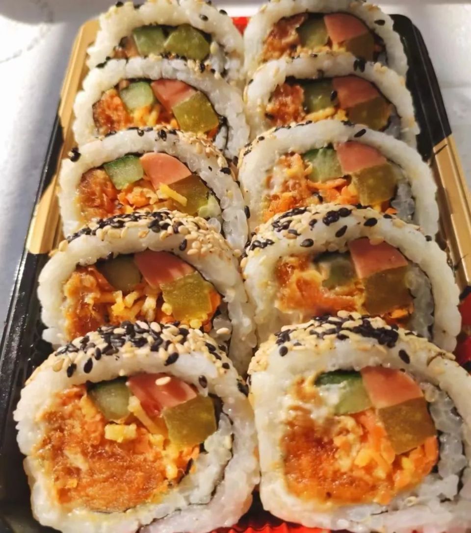 美食厨房丨肉松火腿寿司