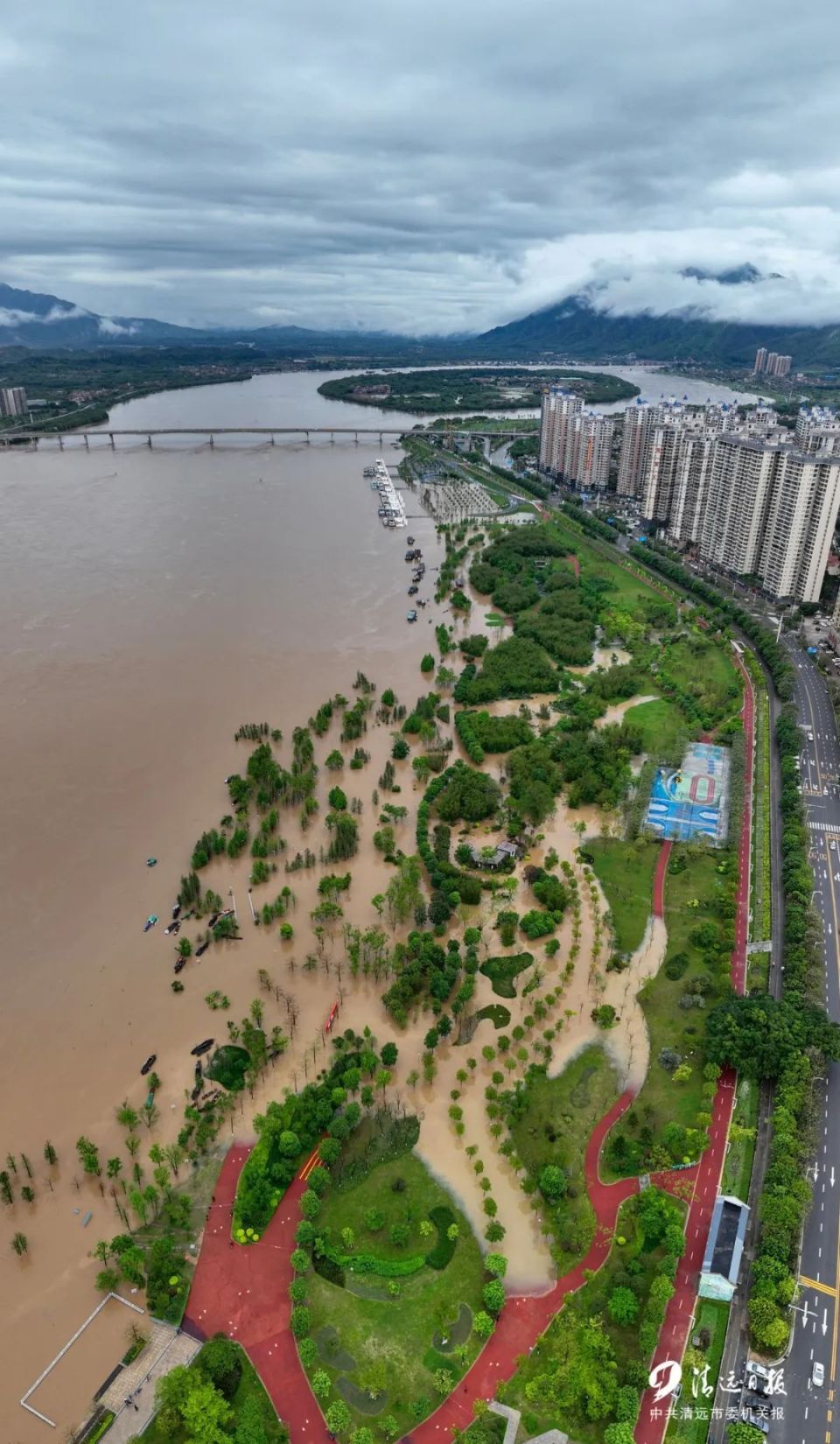 北江支流方面,预计潖江江口圩(上游)站(清远清城区飞来峡镇),潖江江口