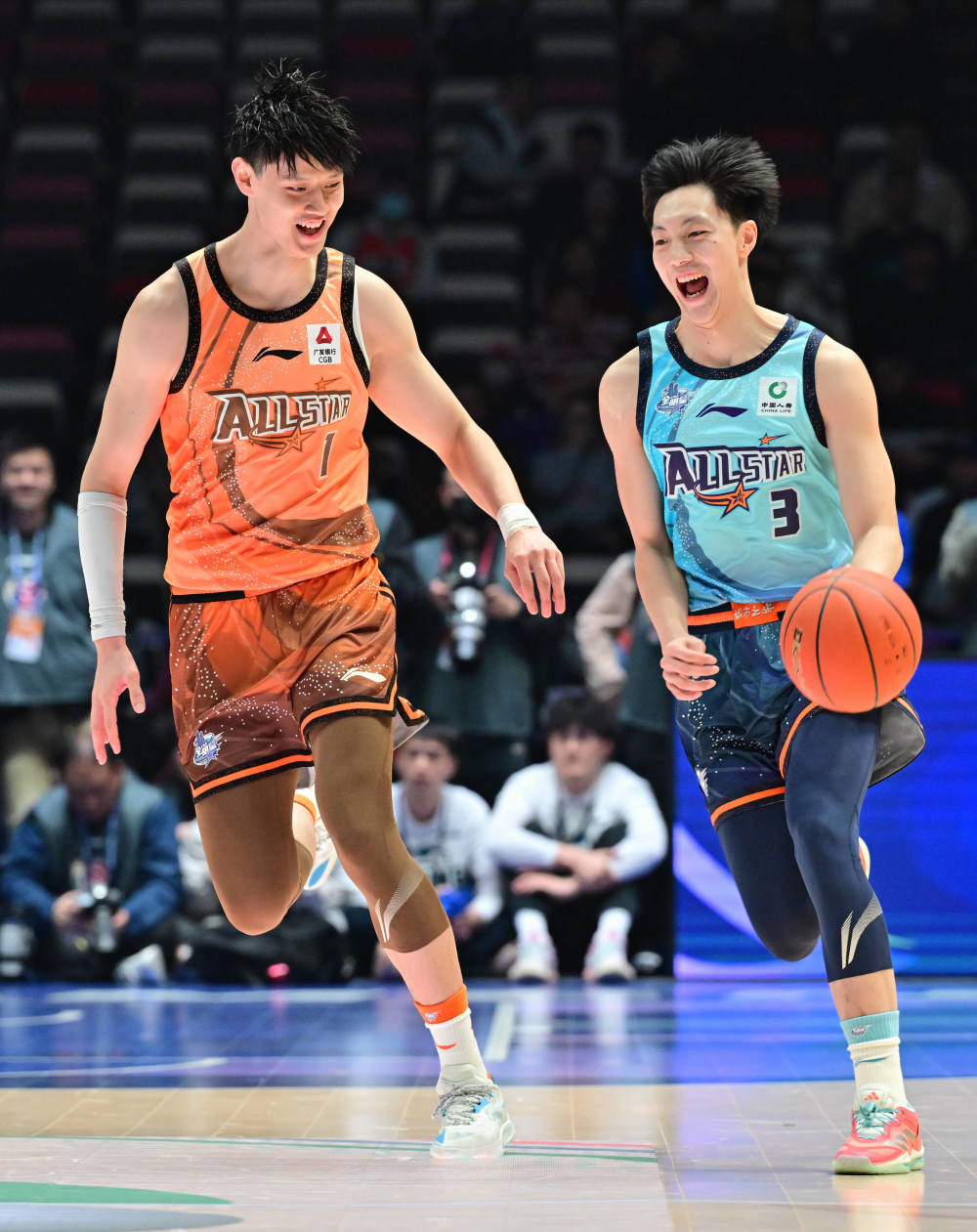篮球——cba全明星赛:南区明星队获胜