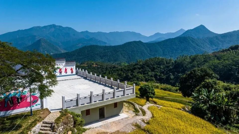 惠东九龙峰举办首届"三月三"畲族文化节