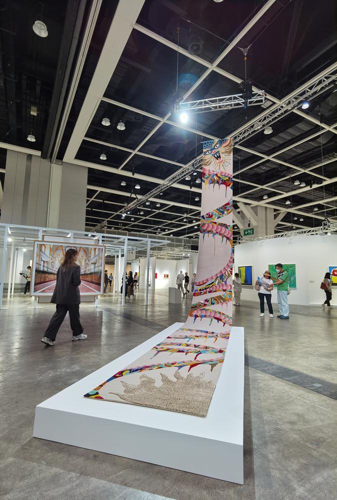 67【视频】探营香港巴塞尔艺术展:243间艺廊荟萃香江