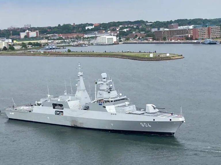 非洲香饽饽:德制meko-a200护卫舰!_腾讯新闻