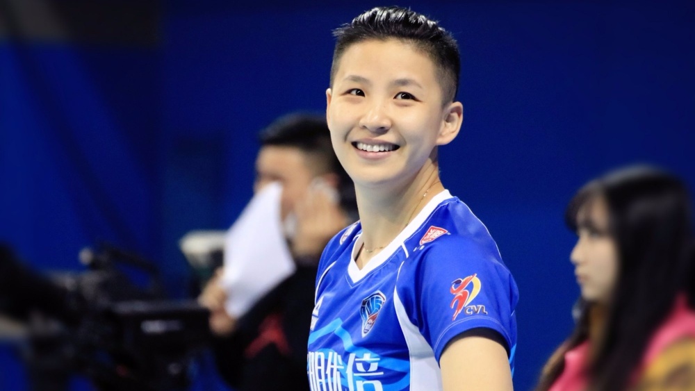 在中国女排队史上曾出现过不少优秀的跑动型接应,从郑美珠到巫丹,再到