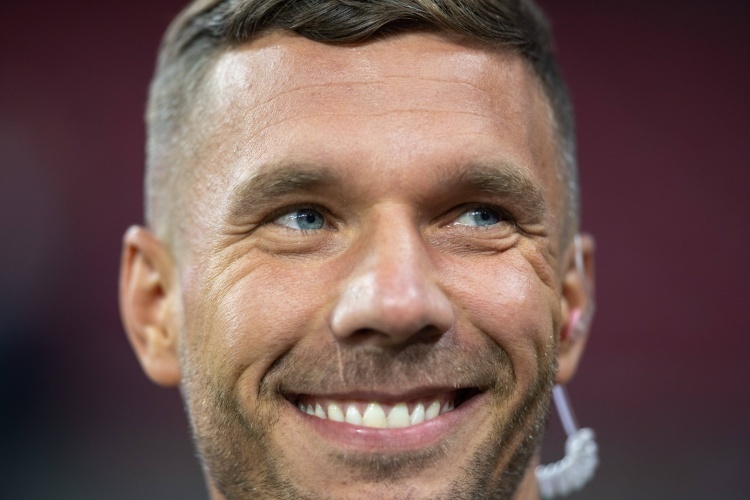 波多尔斯基靠开烤肉连锁店身家已超2亿欧