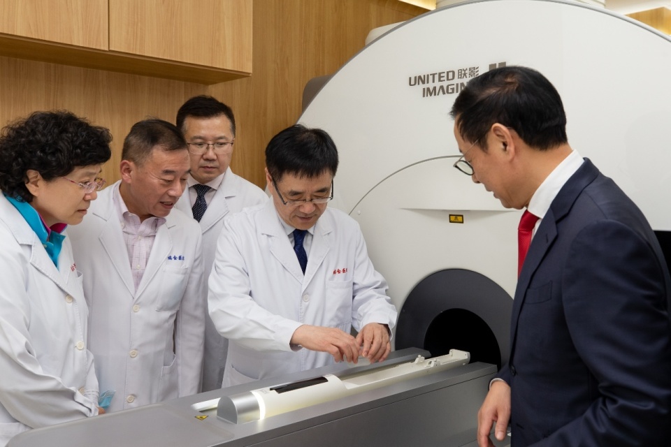高质量发展调研行|十年"磨剑"勇闯"无人区" 国产高端医疗设备跑出"加