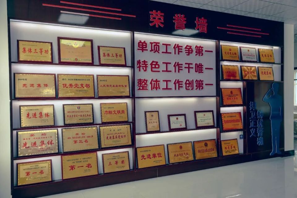 城镇派出所荣誉墙"警格 网格"焕发多元治理新活力29岁的迪力夏提