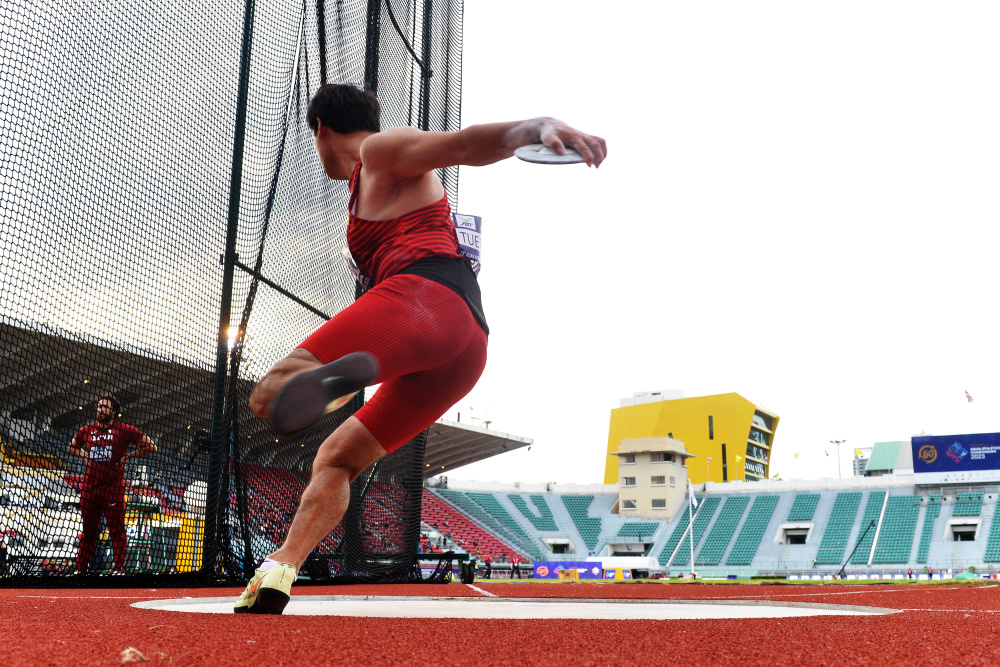 (体育)田径——亚洲锦标赛:阿卜杜艾尼·图尔贡获得男子铁饼冠军-腾讯