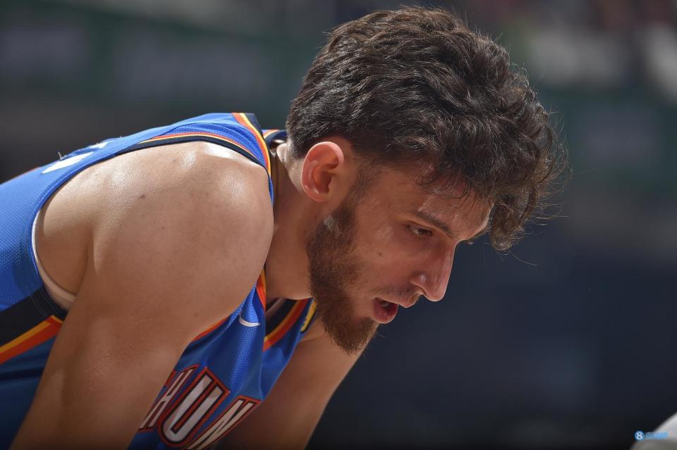 霍姆格伦9中7砍生涯新高24分 还有8板5助_腾讯新闻