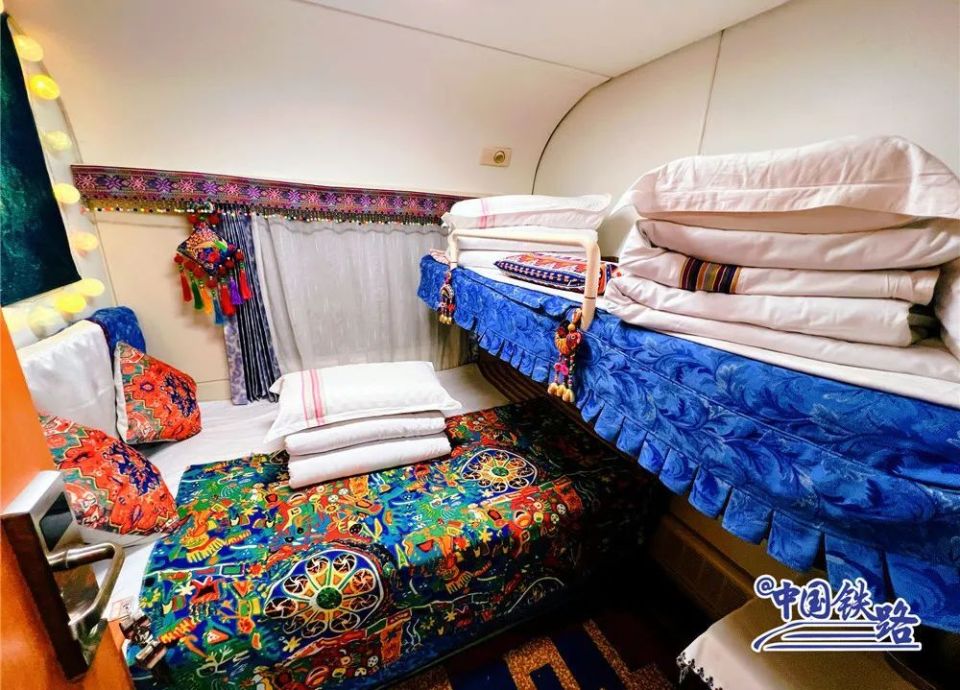 浪漫大床房来了这趟双层卧铺火车全国独有