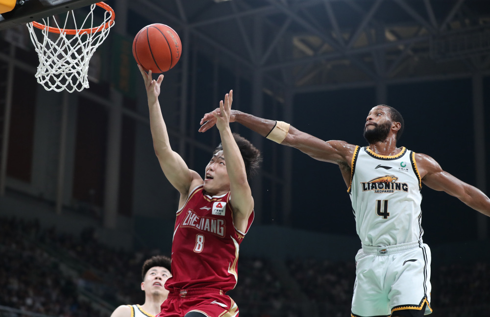 体育篮球cba总决赛辽宁本钢对阵浙江稠州金租2