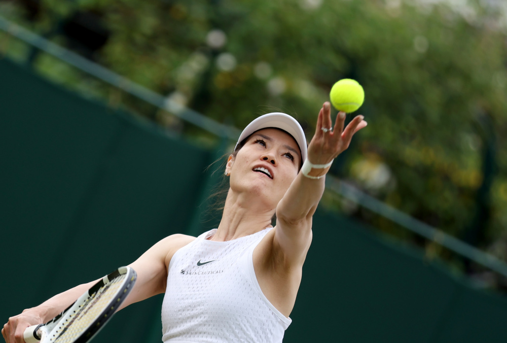 体育网球李娜重返温网出战元老赛