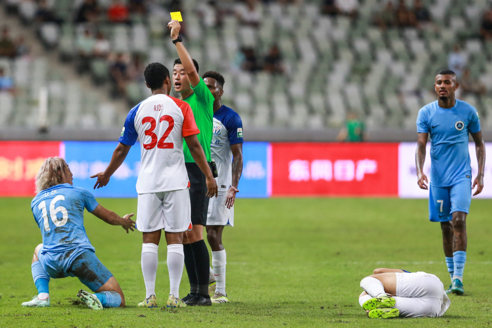 (体育)足球——中超:上海申花胜深圳新鹏城