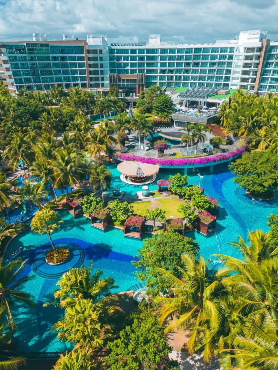 三亚海棠湾威斯汀低至849/晚,含2大2小早餐 海鲜烧烤自助 儿童玩乐