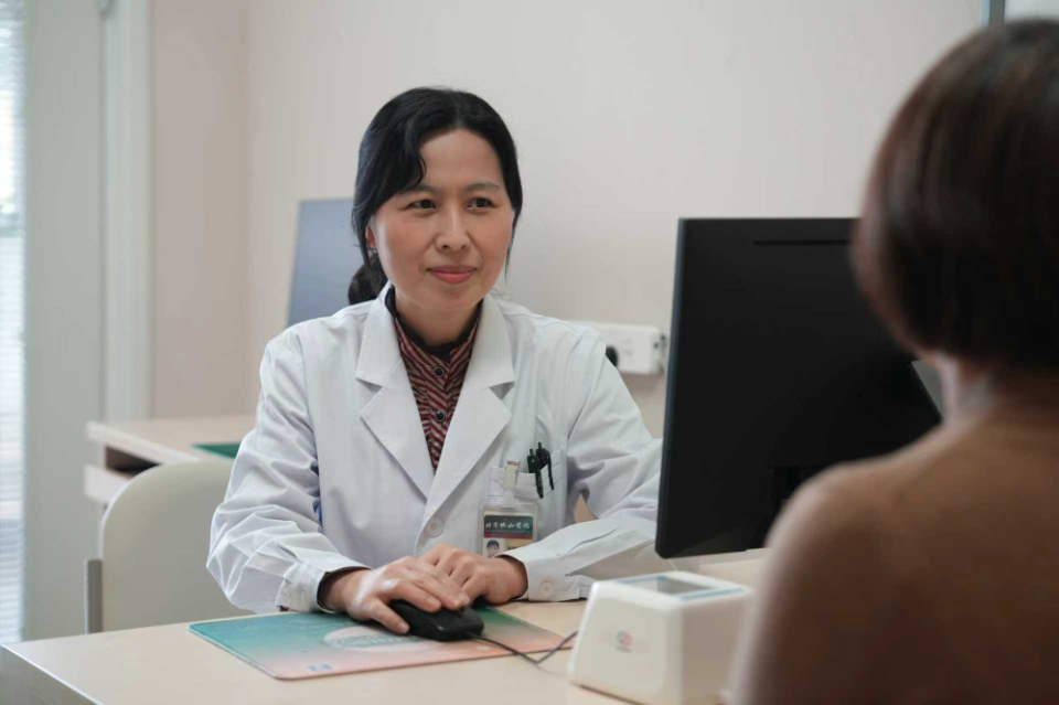 包含北京协和医院、全国服务-收费透明挂号号贩子联系方式专业代运作住院的词条