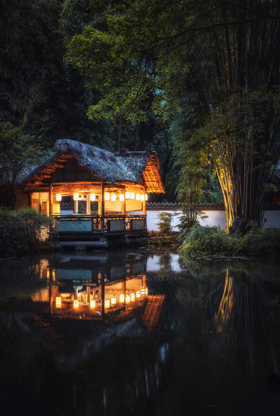 工期20余天,茅草3万斤,杜甫草堂茅屋岁修翻新