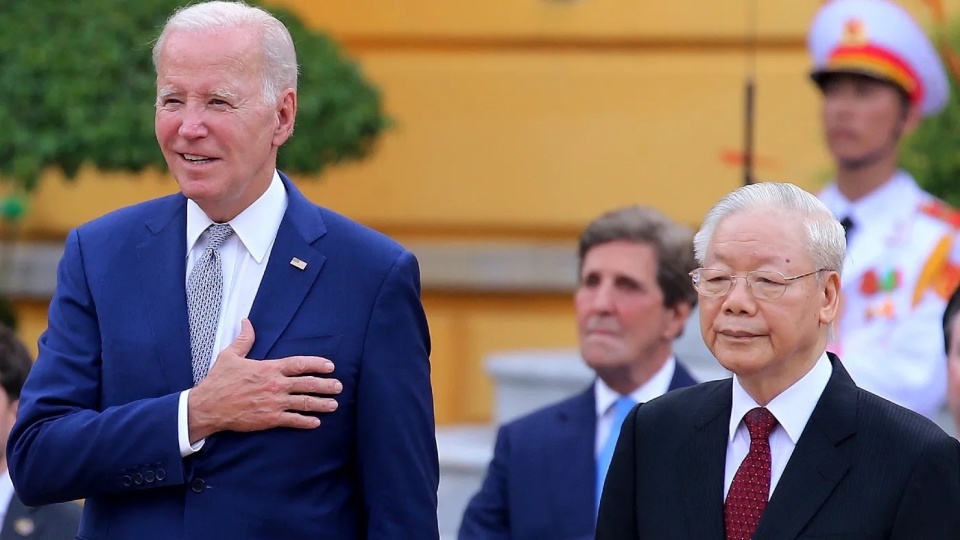 拜登首次访问越南,双方关系进一步加深_腾讯新闻