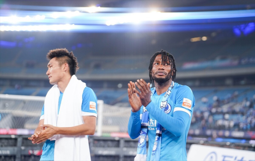 功在不舍大连人队重新集中训练曼佐基不走了