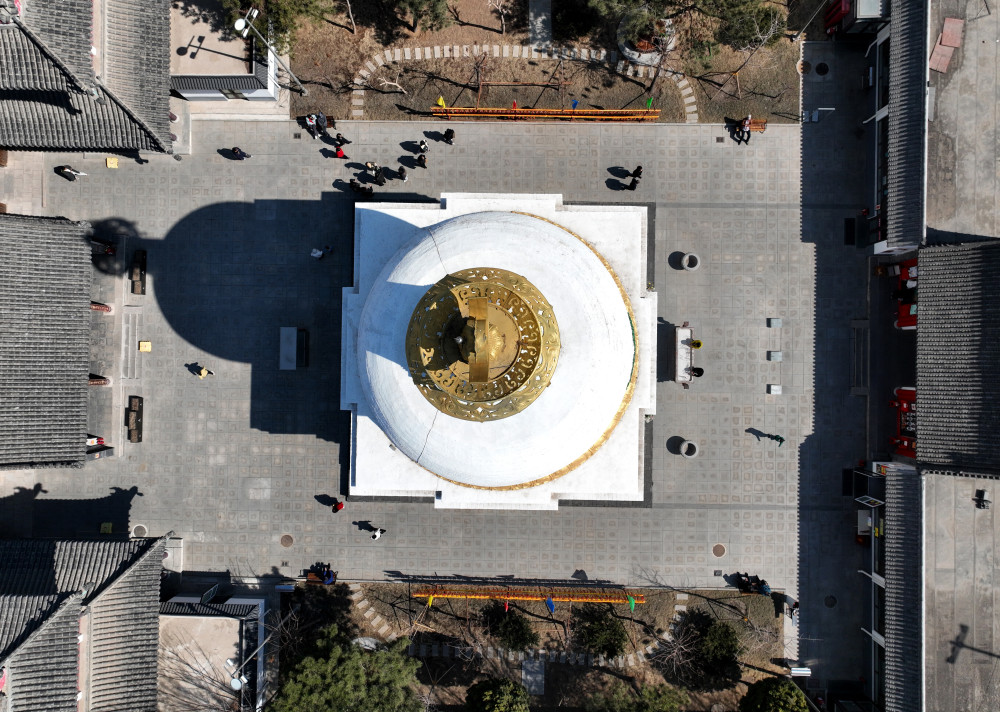 四塔四寺除名称和供奉的佛像不同之外,其建筑规模和造型几乎完全一致.