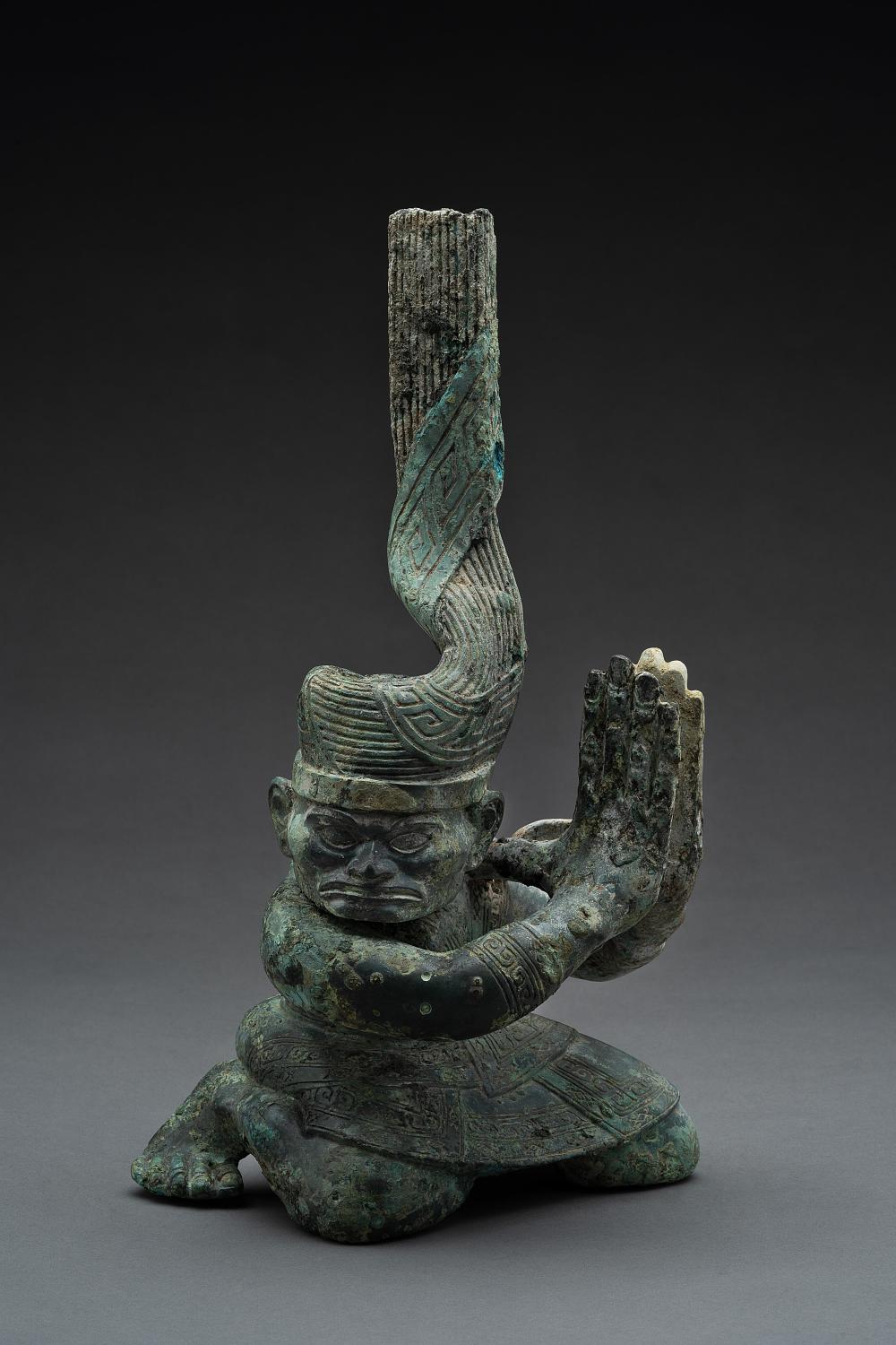 文博日历丨古蜀三星堆人"上班"第一件事:给自己鼓个掌