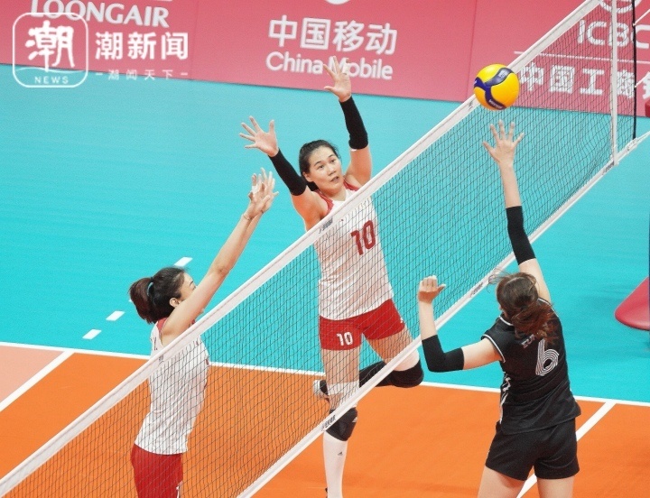 中国女排战胜韩国队,提前晋级四强