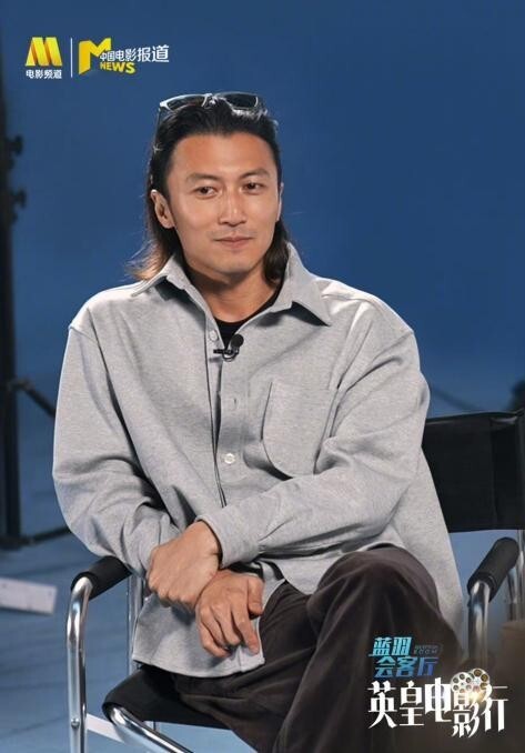 英皇杨受成鼓励谢霆锋多元发展_腾讯新闻