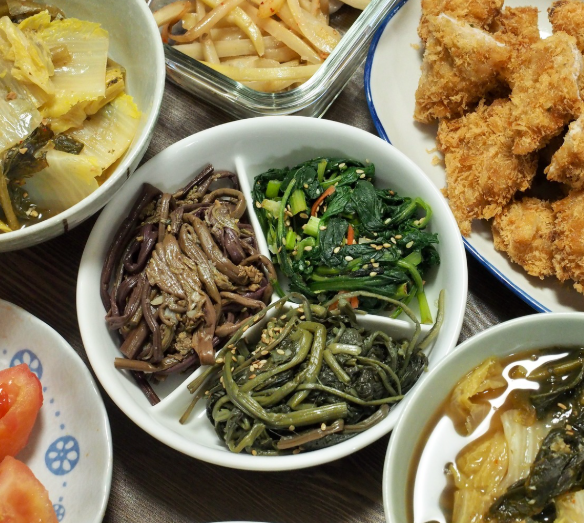 夏日贪吃凉拌菜，68岁王姨竟因它被送进急诊监护室