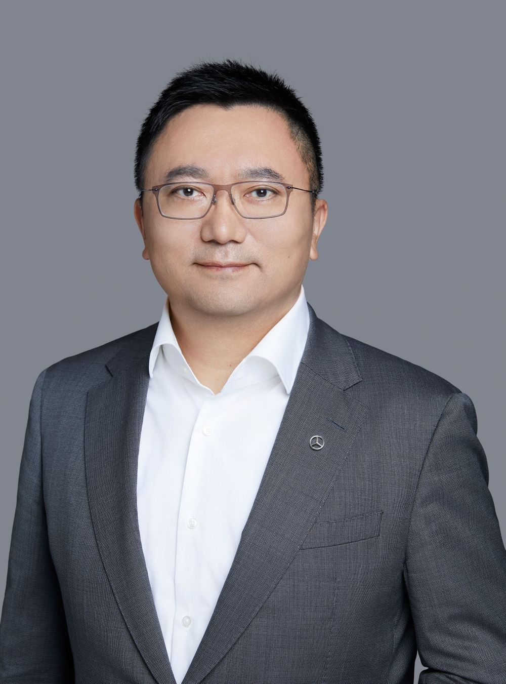 对话张焱:买奔驰,买的就是这样的标准,无论油电,皆很奔驰_腾讯新闻