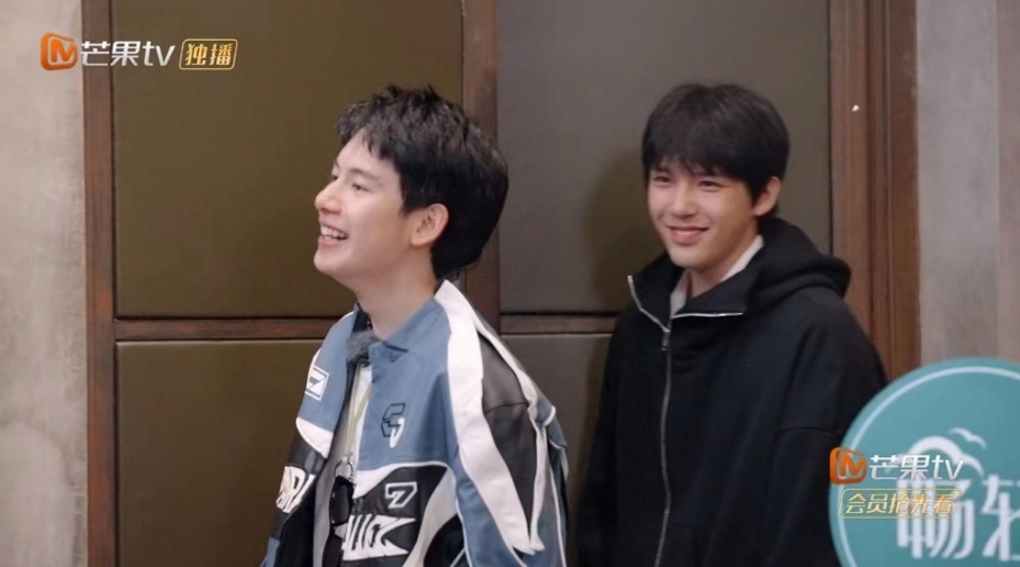 辛芷蕾为玩梗道歉,单方面艾特杨洋被嘲太"茶",《花少》变味了