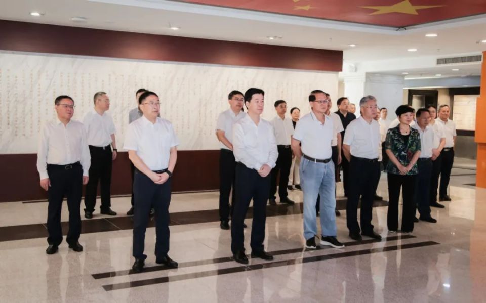 市四套班子领导到市廉政教育基地开展党纪学习教育_腾讯新闻