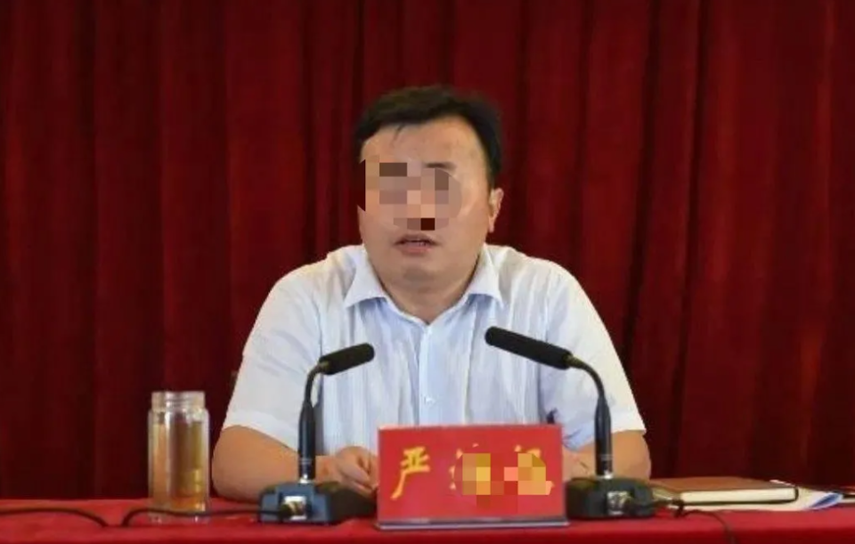 度小視：天空彩天下彩正版資料被舉報與女下屬有不正當關(guān)系的云南昭通干部：曾授課稱要樹好形象