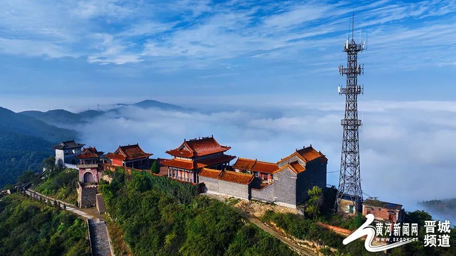 晋普寺位于晋城市南村镇西南部的晋普山,面积约15平方公里,主峰海拔