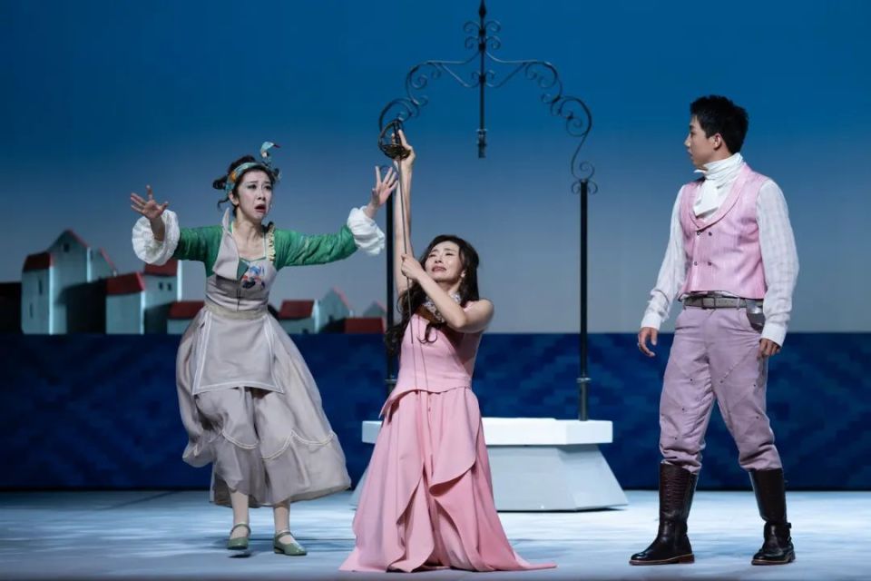 首演报道|《一仆二主》"喜大普奔",国家大剧院喜剧上新