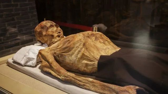 86米断头干尸,原来是历史有记载的大将军!