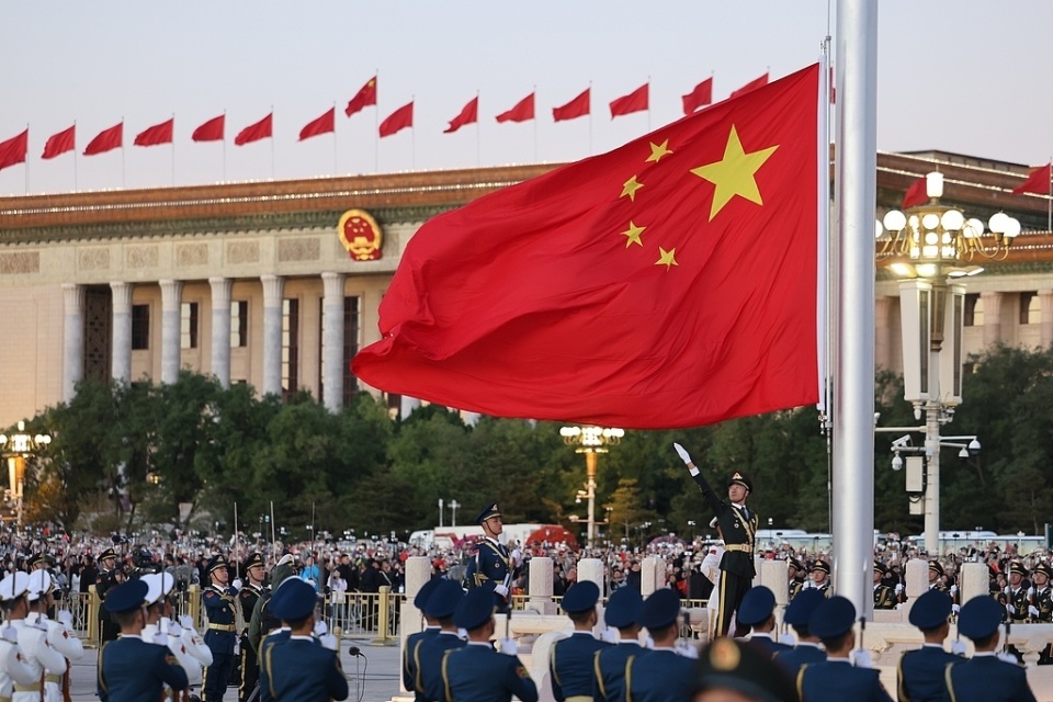 来天安门看升旗 是刻进中国人dna里的仪式感!