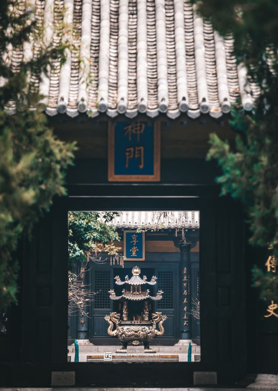 公园免费,包公祠20元,包公墓25元,联票40元开放时间:9:00-18:00(夏令)