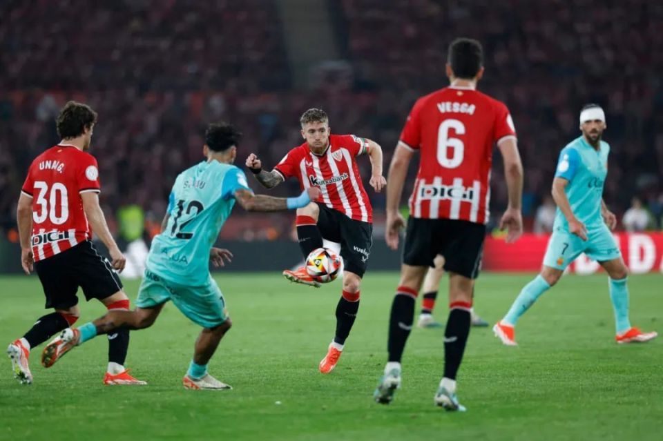 观察| 毕尔巴鄂40年一冠,这是巴斯克足球的胜利!_腾讯新闻