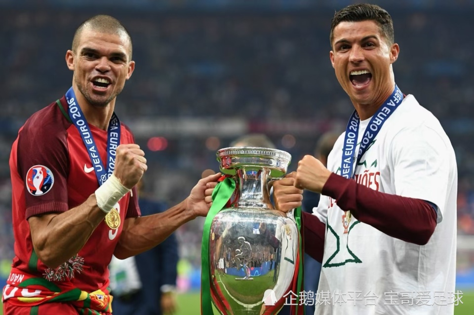 葡萄牙公布欧洲杯26人名单,c罗领衔超豪华阵容,剑指欧洲杯冠军