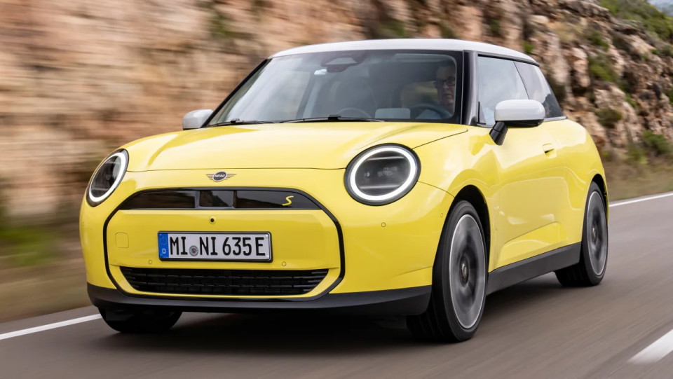 保持驾驶乐趣,全新mini cooper纯电动版实拍图发布